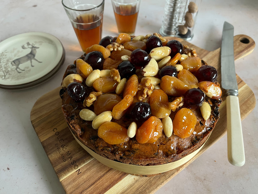 Rich Fruit Christmas Cake Cole & Mason UK