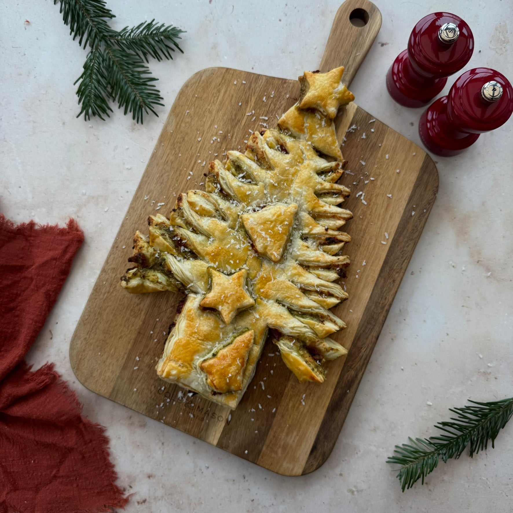 Pesto, Sun-Dried Tomato & Parmesan Puff Pastry Christmas Tree
