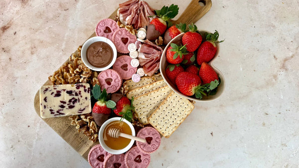 How To Create A Valentines Charcuterie Board