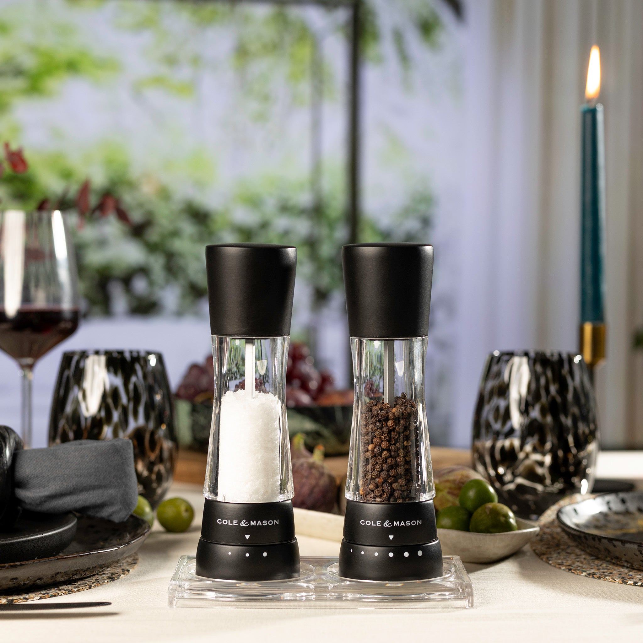 Cole & Mason Derwent Matt Black Salt & Pepper Mills – Adjustable